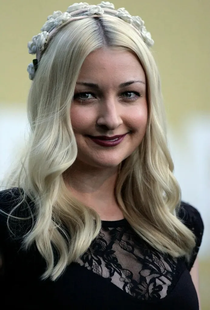 Kate Miller-Heidke - Biography