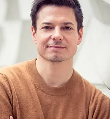 Marco Petry Biography: Net Worth, Parents, Age, Religion, Ethnicity, Girlfriend, Awards