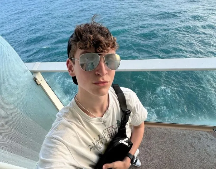 VMT (YouTuber) Biography: Real Name, Age, Height, Net Worth, Gorilla Tag, Girlfriend, YouTube, Parents