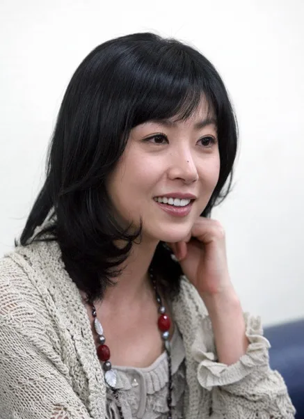 Sung Hyun-ah - Biography
