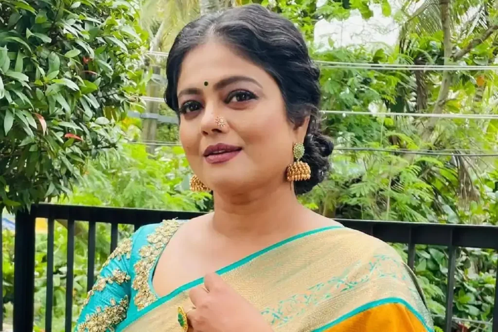 Manju Pillai - Biography