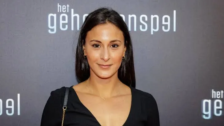 Dilan Yurdakul Biography: Instagram, Age, Parents, Height, Net Worth, Boyfriend, TV Shows, Novel, Education