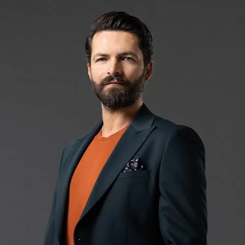 İlker Kızmaz - Biography