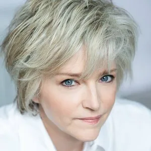 Karin Slaughter - Biography