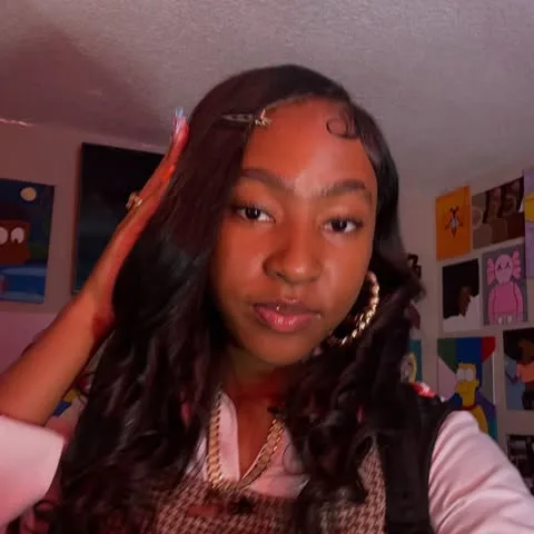 Prettyyy._trinnn - Biography