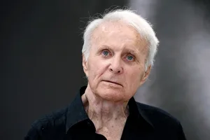 Robert Conrad - Biography