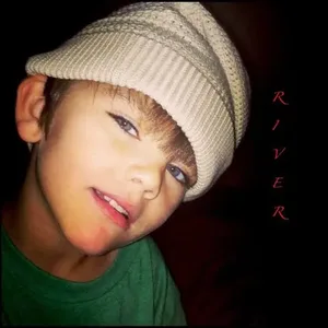 River Robertson - Biography