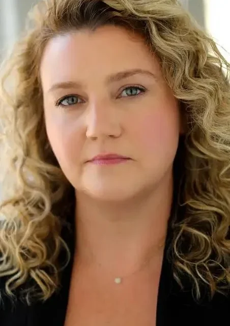 Meredith Holzman Biography: Height, Net Worth, Age, Ethnicity, Husband, Movies, Awards