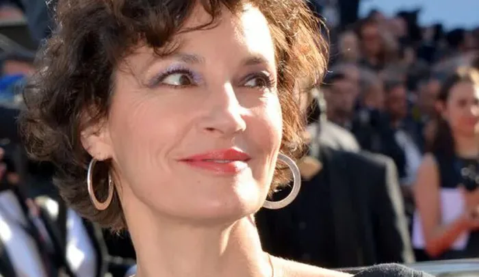 Jeanne Balibar Biography: Songs, Partner, Kids, Height, Net Worth, Parents, Movies, Concert, Instagram