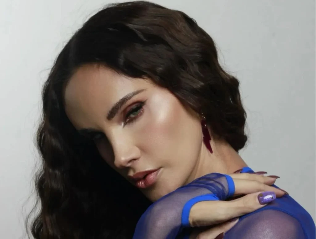 Raquel Martínez - Biography