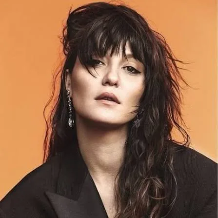 Irina Lăzăreanu - Biography