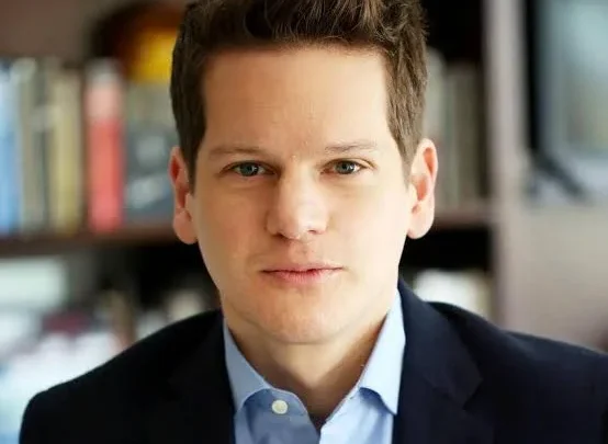 Graham Moore Biography: Wife, Net Worth, Parents, Religion, Awards, Books, Age, Height