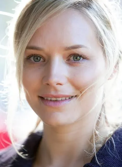 Adrienne Pickering Biography: Boyfriend, Age, Height, Net Worth, Ethnicity, Parents, Awards, Instagram