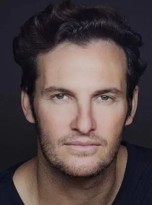 Oded Ruskin Biography: Age, Height, Parents, Net Worth, Wife, Kids, TV Shows, Absentia, Career