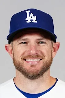 Max Muncy - Biography