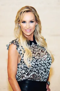 Kelle Mortensen - Biography