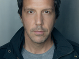 Alex Gaumond Biography: Wife, Age, Height, Net Worth, Parents, Brother, Theatre, Movies & TV Shows