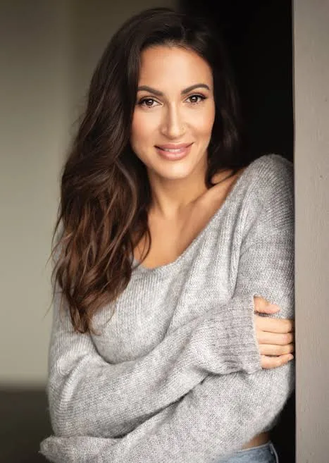 Sitara Hewitt - Biography