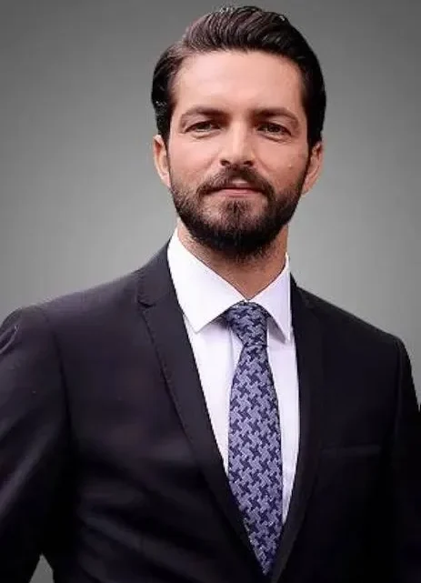 İlker Kızmaz Biography: Net Worth, Height, Wife, Age, TV Shows, Parents