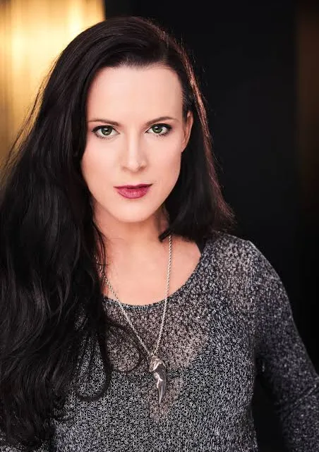 Alice Cooper’s daughter, Calico Cooper Bio: Net Worth, Siblings, Height, Films, Age, Spouse, Instagram