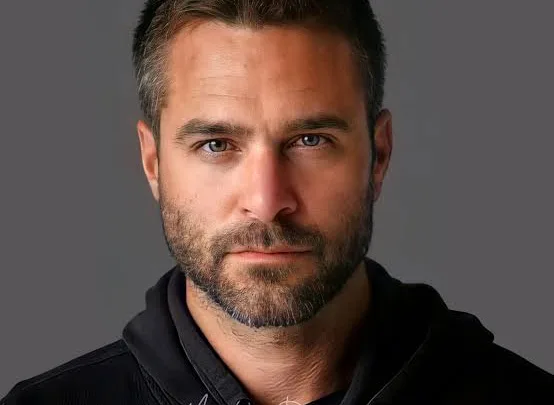 Marco Dapper Biography: Age, Girlfriend, Height, Net Worth, Parents, Movies & TV Shows, Painter