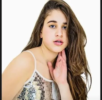 Lucia Grace Volpicelli Biography: Age, TikTok, Boyfriend, Net Worth, Instagram, Songs, Siblings