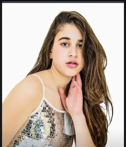 Lucia Grace Volpicelli Biography: Age, TikTok, Boyfriend, Net Worth, Instagram, Songs, Siblings