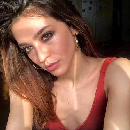 Ginevra Pisani Biography: Net Worth, TV Shows, Husband, Parents, Siblings, Age, Height, Instagram, Awards