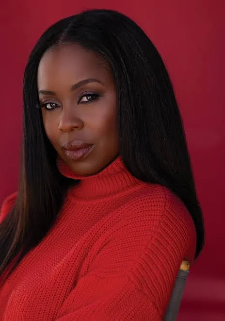 Danielle Moné Truitt - Biography