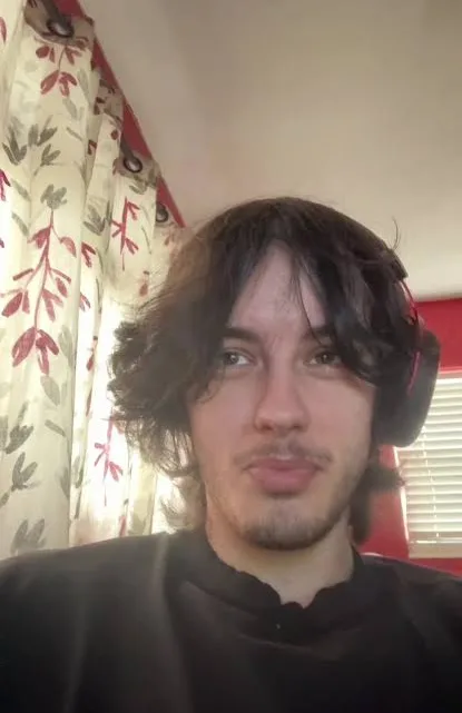 Sharpness (YouTuber) Biography: Age, Height, Net Worth, Cat, Minecraft PvP, Strength SMP, Twitch, Subscribers
