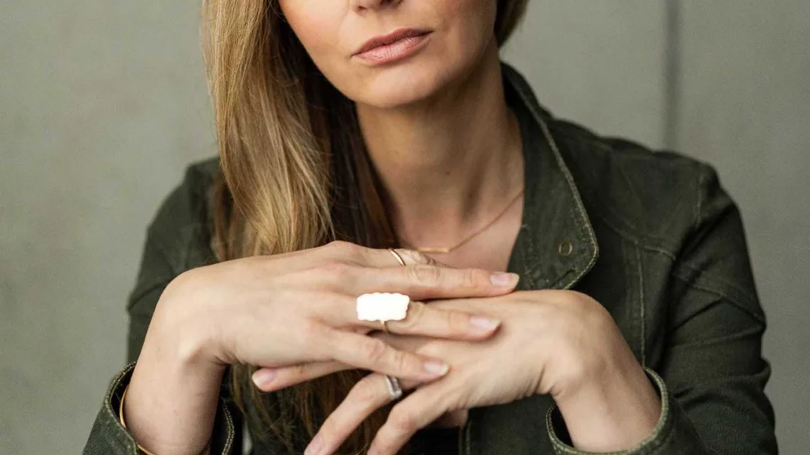 Susy Kane Biography: Age, Husband, Height, Net Worth, Parents, Brother, Movies & TV Shows, Comedy