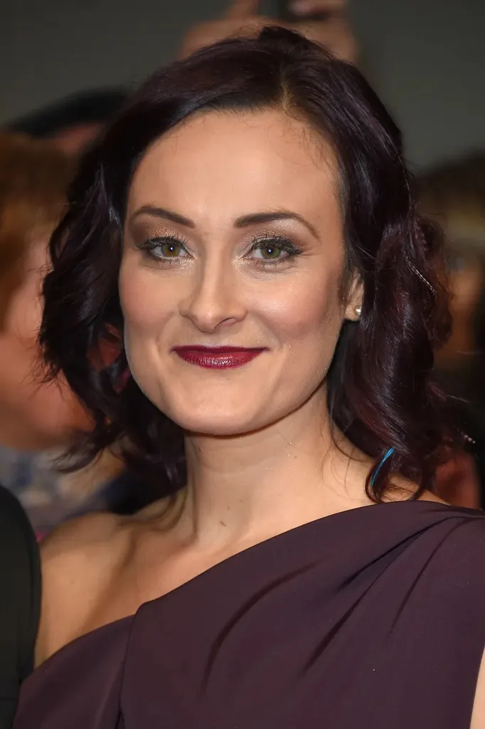 Luisa Bradshaw-White - Biography