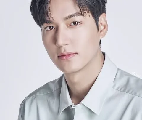 Lee Ki-woo Biography: Net Worth, Height, Movies, Age, Girlfriend, Awards, Religion