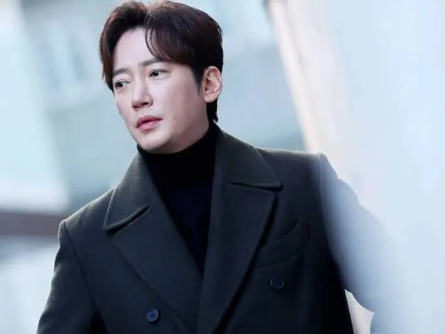 Lee Sang-bo - Biography