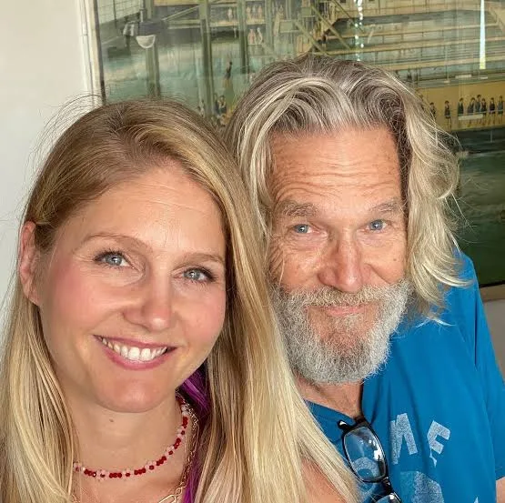 Jeff Bridges’ Daughter Isabelle Bridges-Boesch Biography: Net Worth, Age, Husband, Parents, Children, Books, Awards