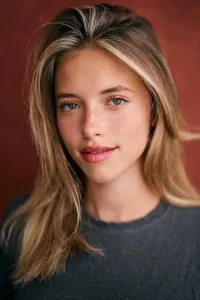 Maisie de Krassel - Biography