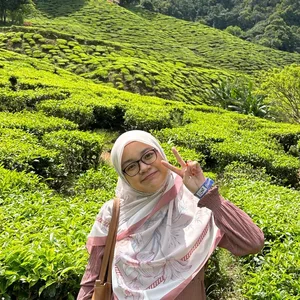 Siti Sabarina Abdul Halim - Biography