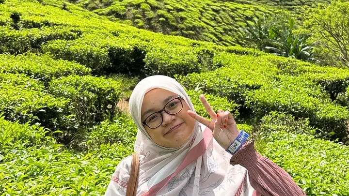 Siti Sabarina Abdul Halim Biography: Age, Spouse, YouTube, Instagram, Ethnicity, Net Worth, Fashion