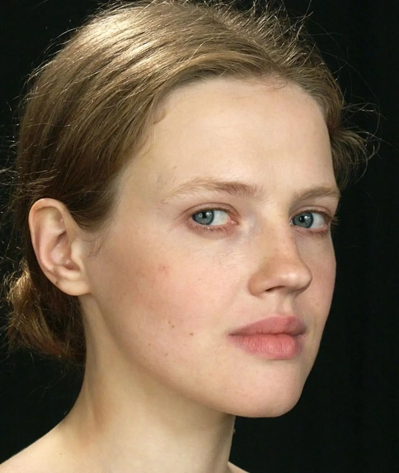 Anna Sinyakina - Biography