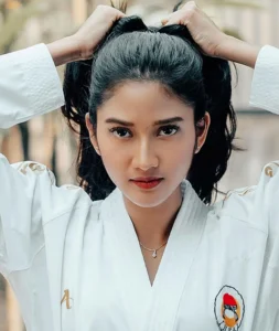 Claresta Taufan - Biography