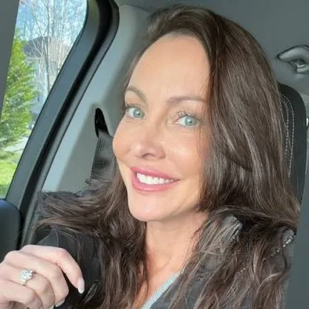 Eillen Vent Biography: Net Worth, Boyfriend, Age, Kids, Height, Parents, YouTube, Fitness Coaching