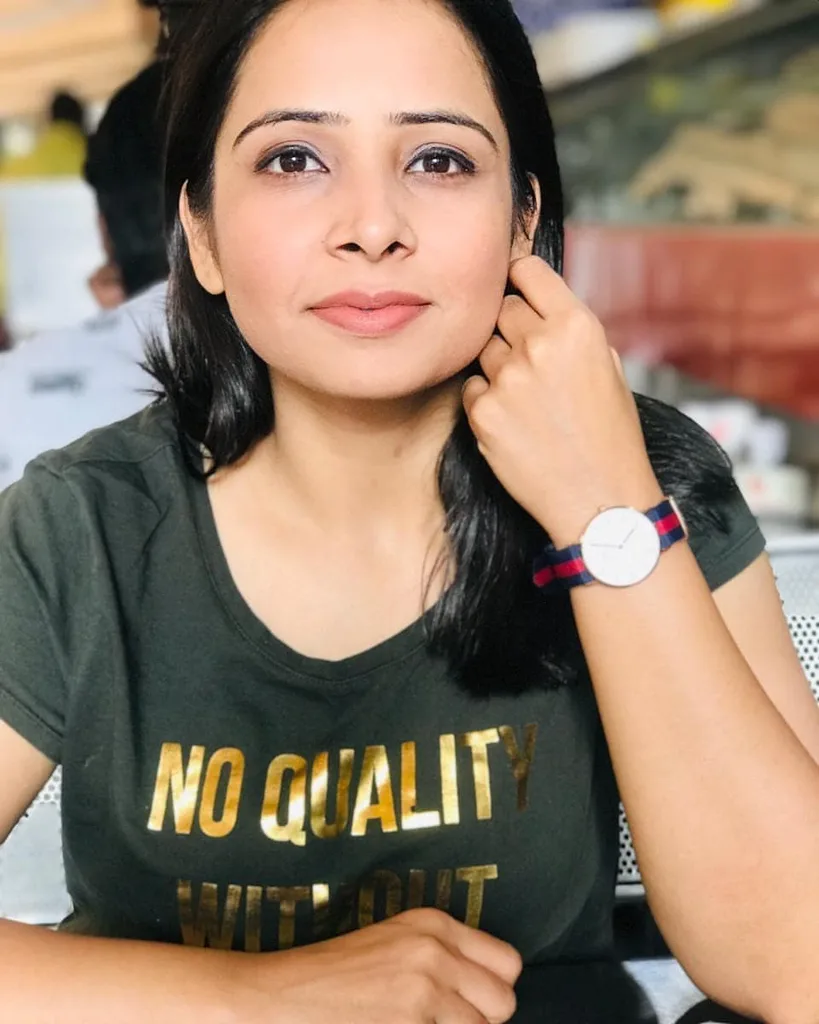 Surabhi Tiwari - Biography