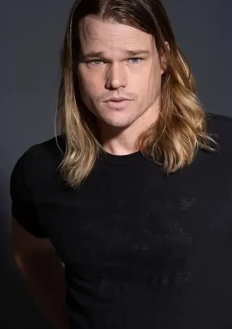 Brendan Miller Biography: Net Worth, Height, Parents, Movies, Ethnicity, Age, Wife