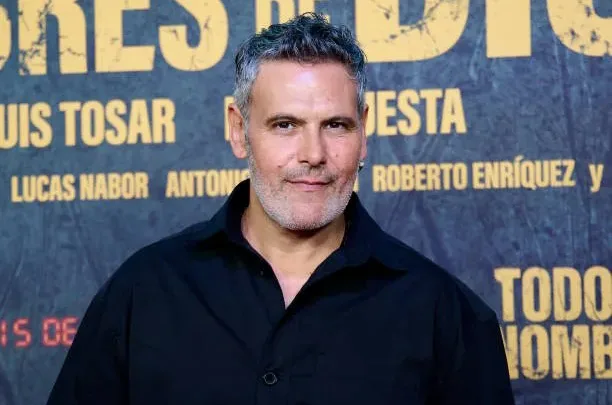 Roberto Enríquez Biography: Partner, Kids, Age, Net Worth, Parents, Height, Movies & TV Shows, Instagram