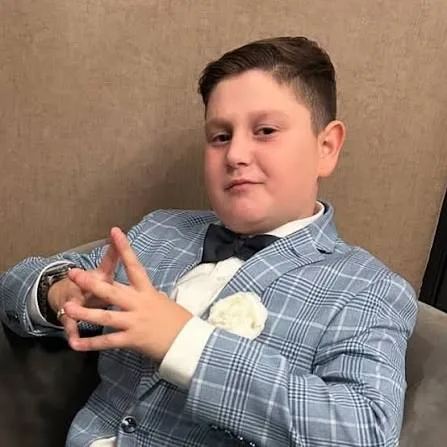 Tony Cash Biography: Net Worth, TikTok, Girlfriend, Age, Height, Parents, Instagram, Nationality