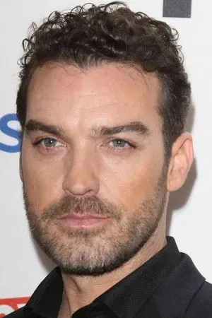 Jake Maskall Biography: Boyfriend, Net Worth, Parents, Age, Height, Movies & TV Shows, Instagram