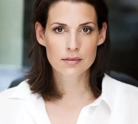 Elena Uhlig Biography: Net Worth, Husband, Parents, Children, Height, Age, Movies