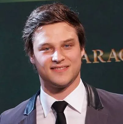 Daniel Axt Biography: Age, Parents, Height, Net Worth, Girlfriend, Movies & TV Shows, Voice Acting, Music, Instagram
