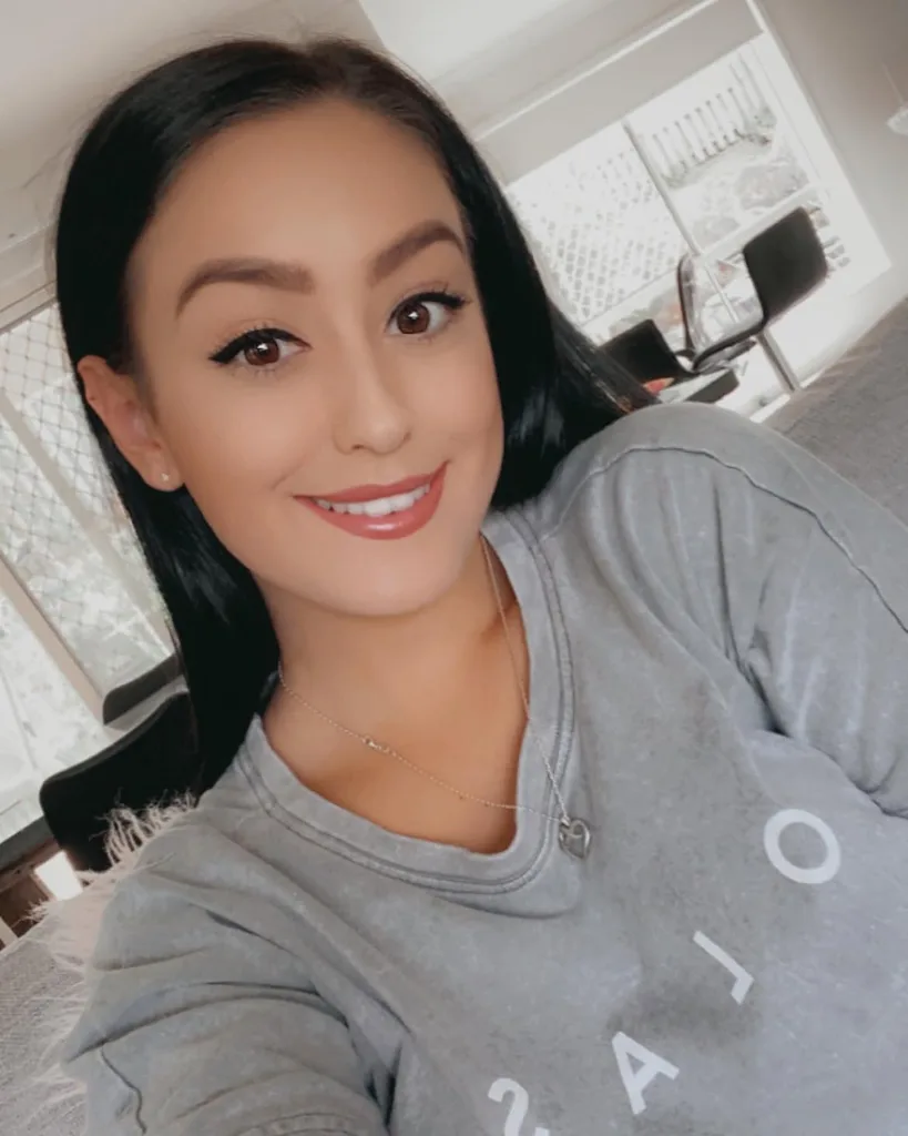 Kayleigh Harris - Biography