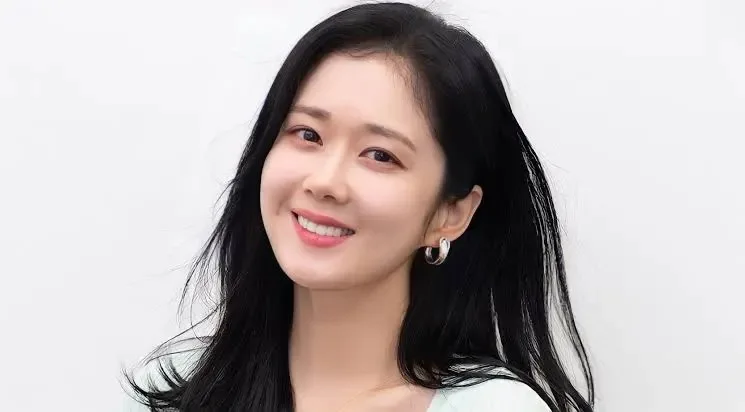 Jang Na-ra Biography: Net Worth, Husband, Height, Songs, Age, Parents, Ethnicity, Instagram, Awards